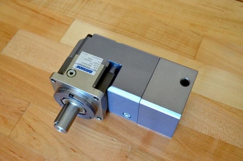 New Bayside RS60-020-SH Right Angle Nema23 Servo Planetary Gearhead 20:1 Ratio