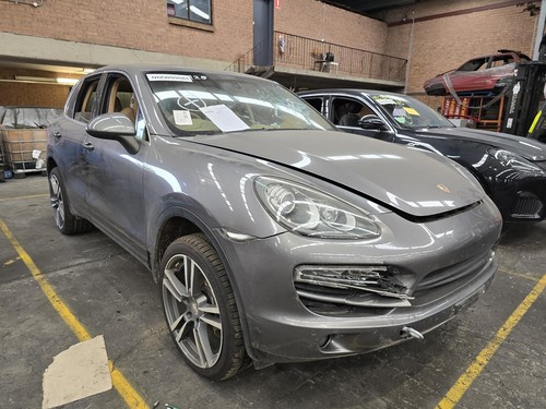 PORSCHE CAYENNE BONNET HOOD 92A GREY 07/2010-10/2014 NMW09084 - Picture 2 of 12