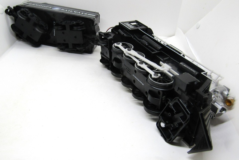 Lionel EZTec Grand Canyon Express Train 369912 Engine and Tender Car. **Read eBay