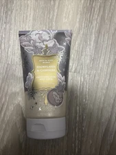 Bath & Body Works Snowflakes & Cashmere Exfoliating Glow Body Scrub