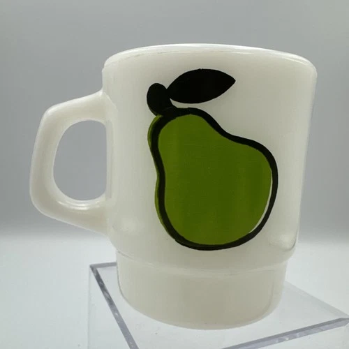 PEAR DESIGN Vintage Anchor Hocking Fire King Milk Glass Cup Mug Fruit Stacking