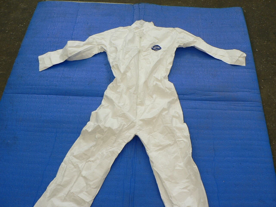 Mono DuPont Tyvek GRANDE Traje Desechable, Muñecas Elásticas y Tobillo Foto 2 de 4