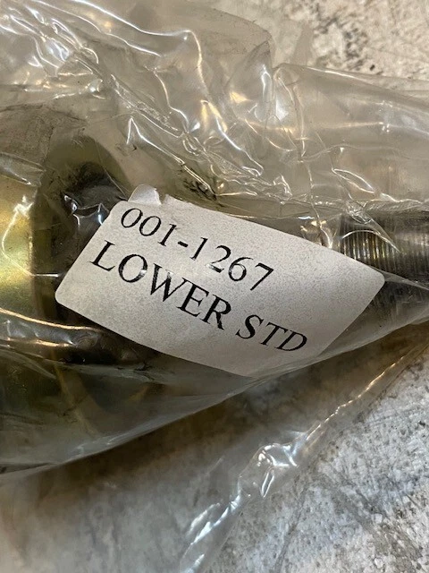 Rótula de baja fricción Ultra Titan Racing 001-1267 horas inferiores Foto 4 de 4