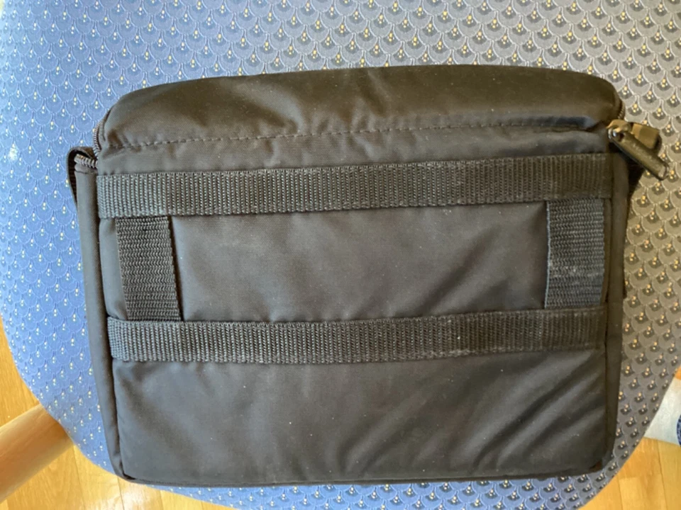 Genuine Case Logic Camera Case Travel Bag Black New - Image 3 of 4