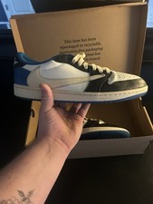 Nike Low Top TRAVIS SCOTT LOWS FRAGMENT 