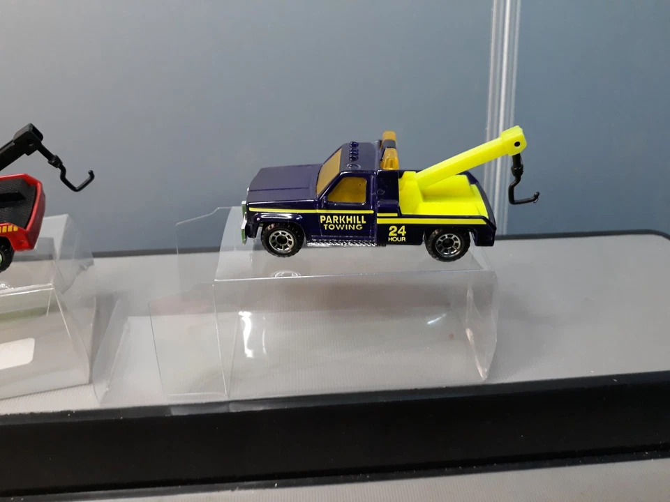 matchbox  GMC wrecker Parkhill towing and red service T-89 - Image 3 of 4