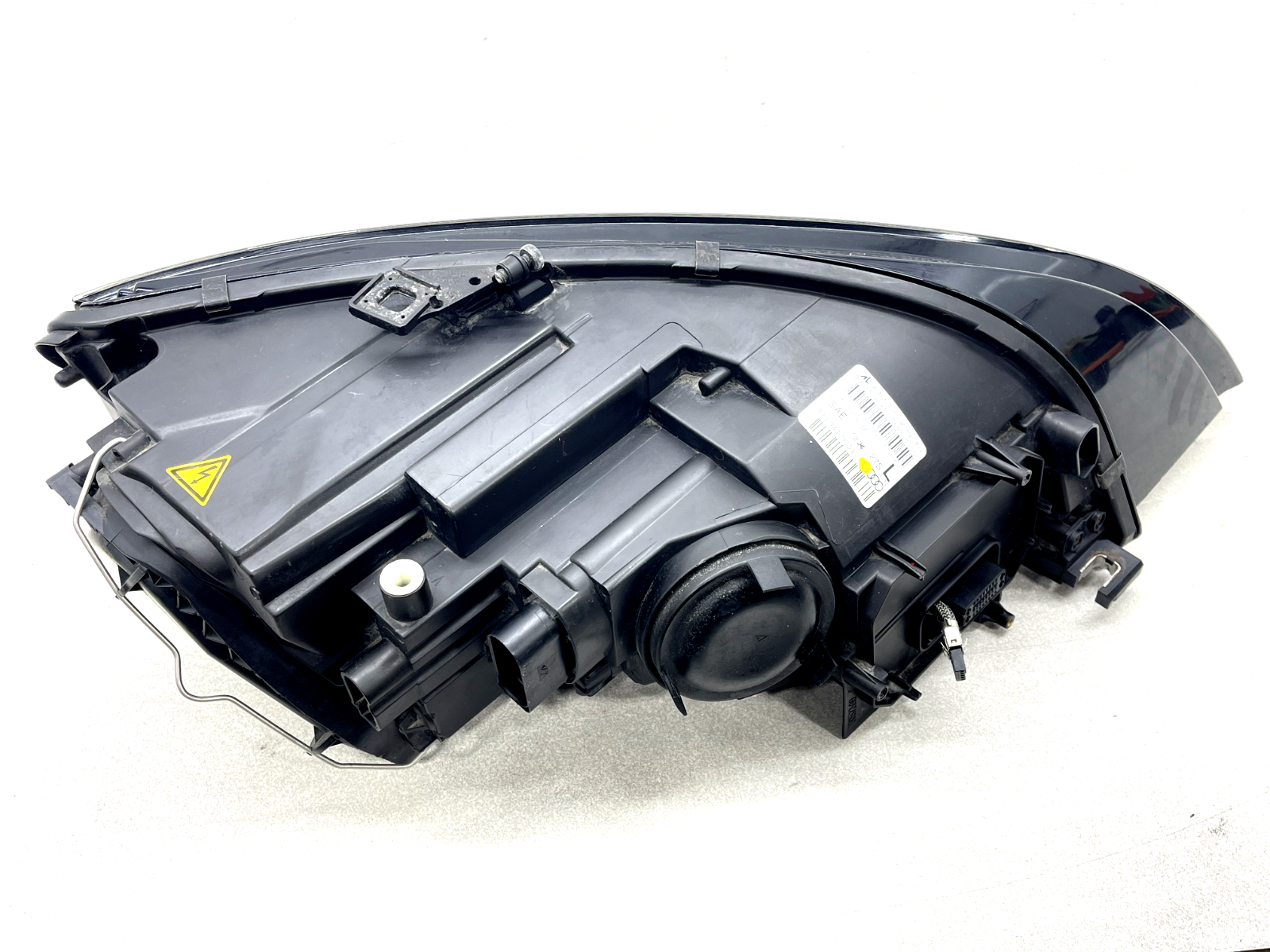 Driver Headlight Model Xenon HID Adaptive Curve Fits 08-11 Audi TT 