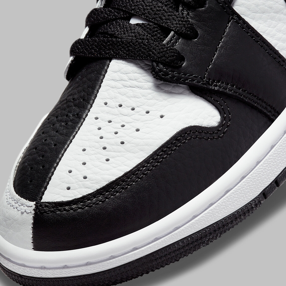 WMS Air Jordan 1 Mid SE Split White Black DR0501-101 - All