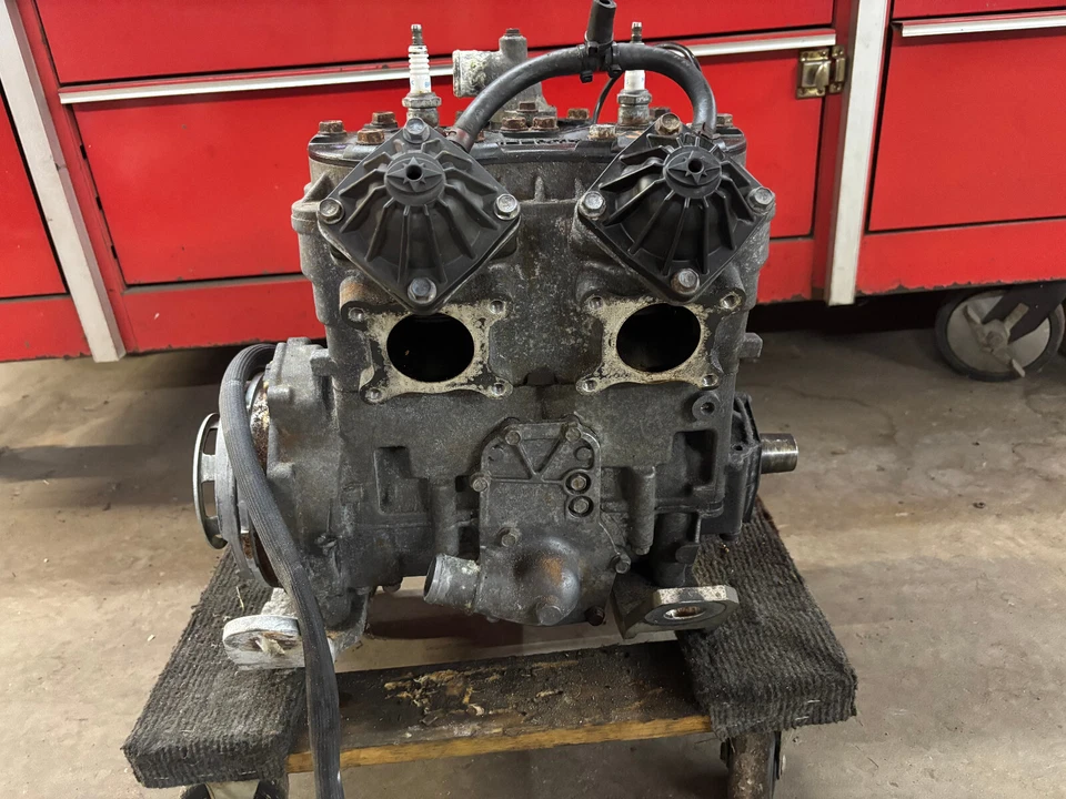 2008-2010 Polaris IQ RMK SWITCHBACK DRAGON ASSAULT 800 Shift 09 CFI Engine Motor - Image 4 of 4