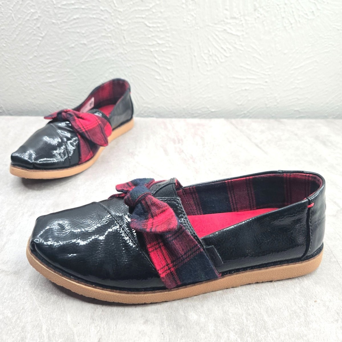 Toms Black Patent Plaid Bow Shoes Size Comfort Preppy Slip On