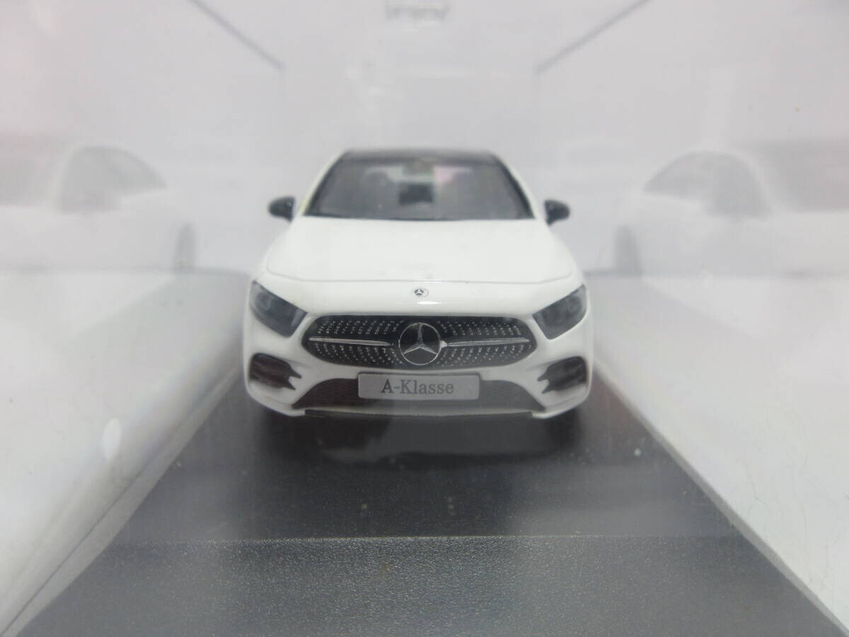 Mercedes-Benz A-Klasse Limousine 1/43 白 Mercedes-Benz A-Klasse Limousine 1/43 白 - メルカリ