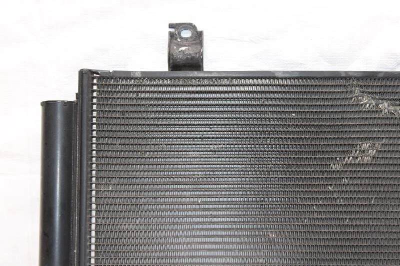 Lexus IS250 XE20 2012 sedán #255 condensador de CA Foto 4 de 4