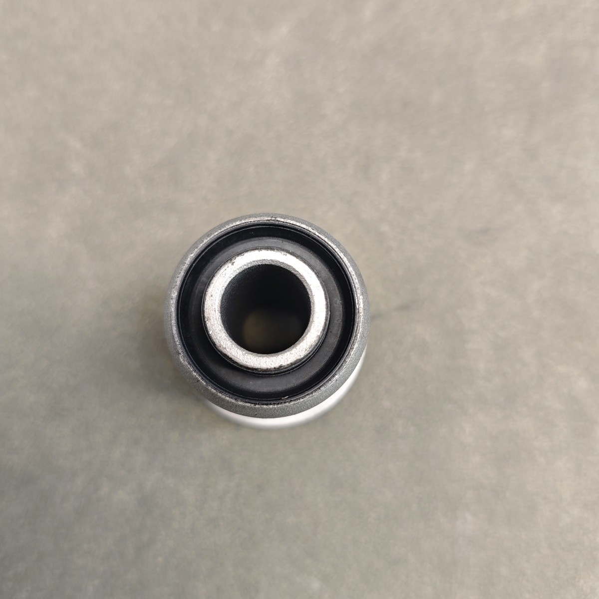 Front Lower Control Arm Bushing for Bentley Arnage PD30984PA PD30985PA PD24464PB