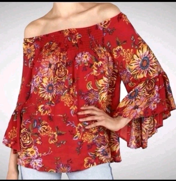 BeachLunchLounge L Peasant Top Latoya Bell Sleeve Elastic Neckline Floral Beachy