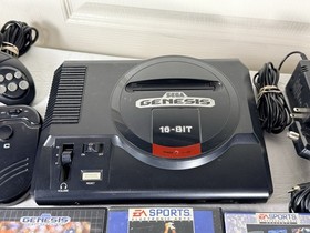 Sega Genesis Model 1 Console Bundle Power Clutch 2 Controllers 3 Games