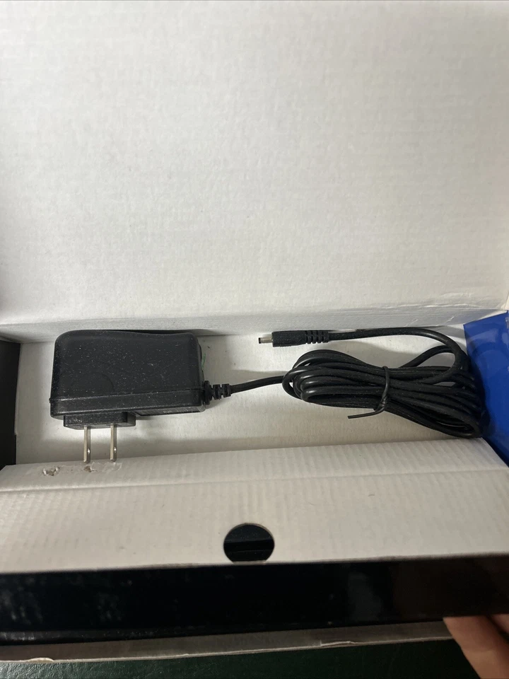 Sabrent 13 Port USB 2.0 Hub With Power Adapter In Box - Image 3 of 3
