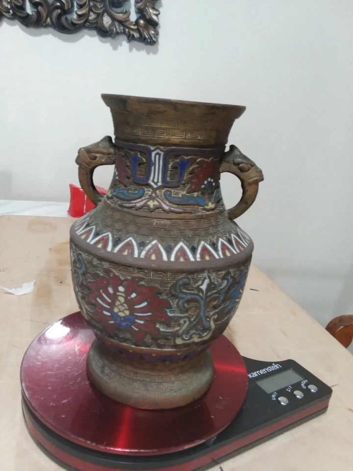 Antiguo frasco champlevé japonés, jarrón con asas de grifo Foto 3 de 4