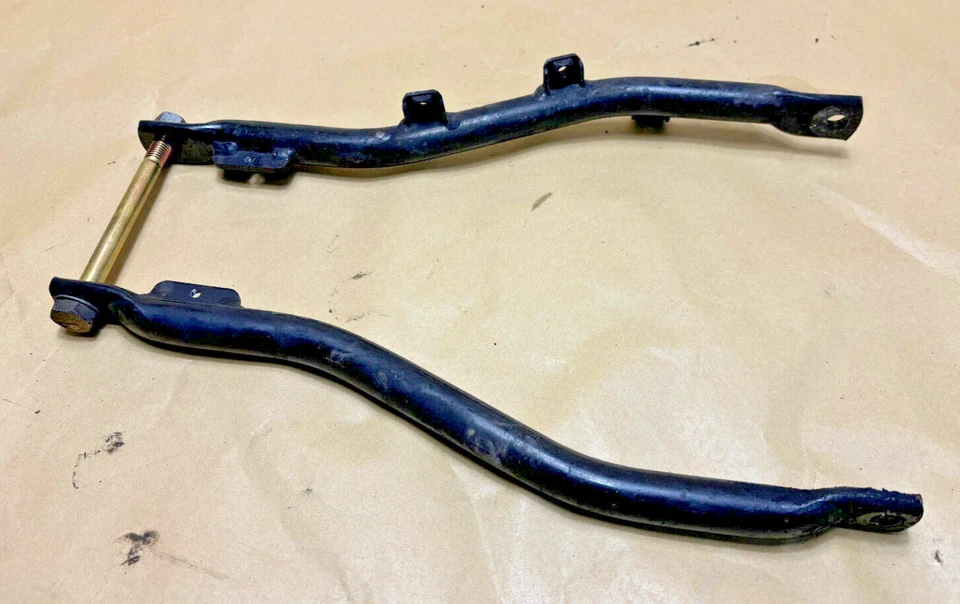BMW R1100RS (259) Rahmenstreben vorne links und rechts - Bild 4 von 4