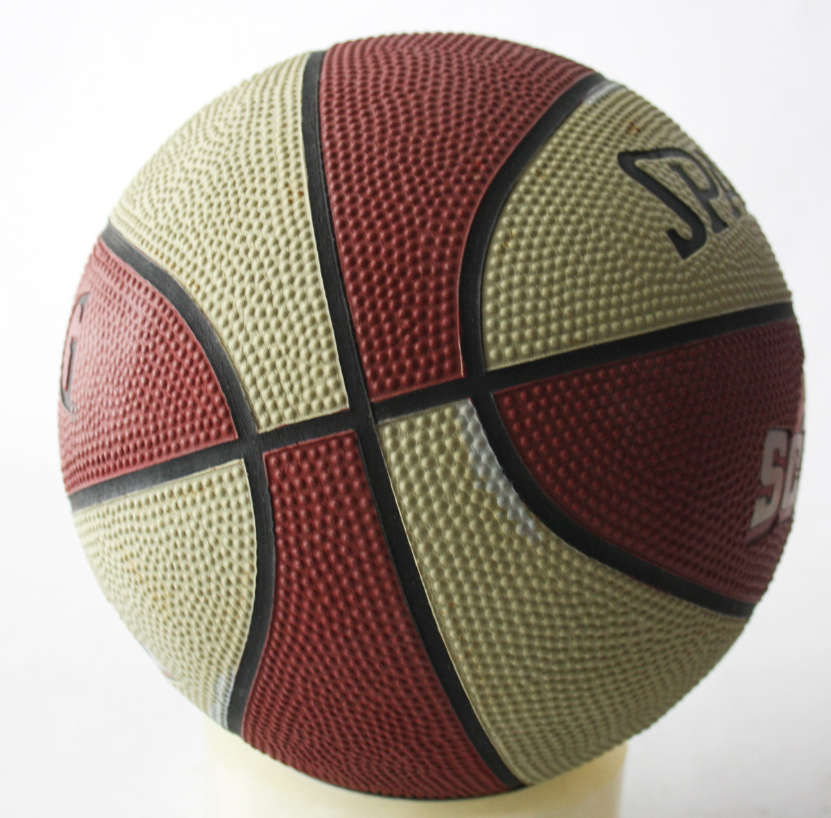RARE 2007 SPALDING NBA OFFICIAL SCHOOL OUTDOOR BASKETBALL