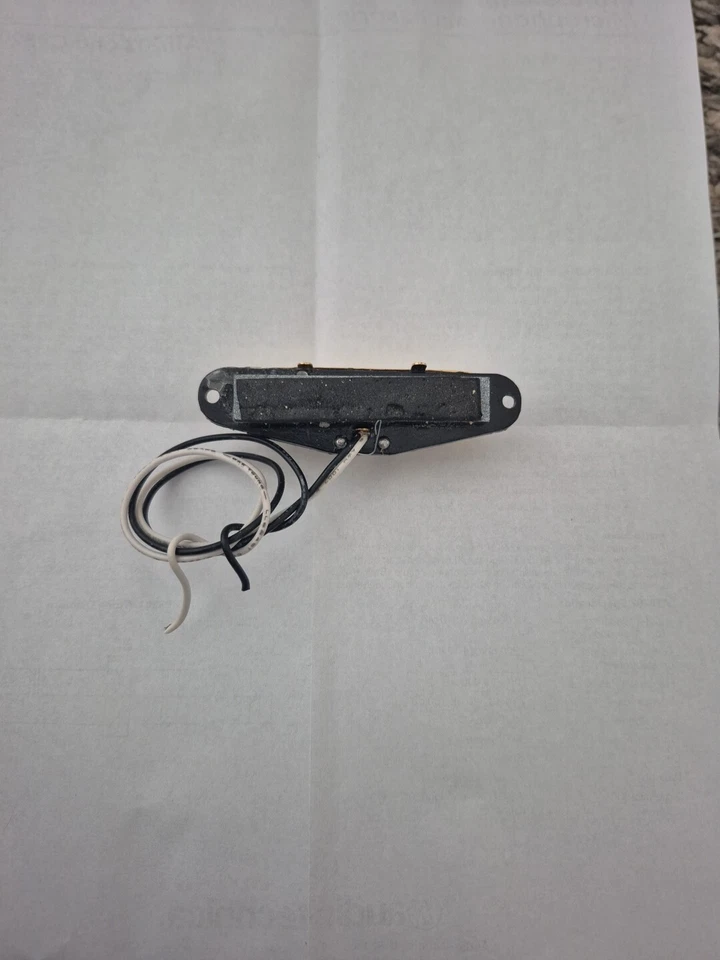 Pastilla de lápiz labial Telecaster Foto 3 de 3