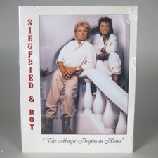 NEW Siegfried & Roy Magic Begins At Home Las Vegas White Lions Tigers Program 