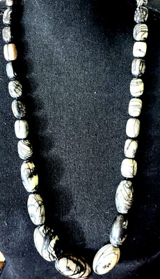 Graue, weiße und schwarze Picasso Jaspis Halskette mit Sterling Verschluss