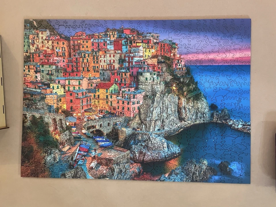 Premium Wooden Puzzle 500 Pieces - Buffalo - Cinque Terre - Image 3 of 4