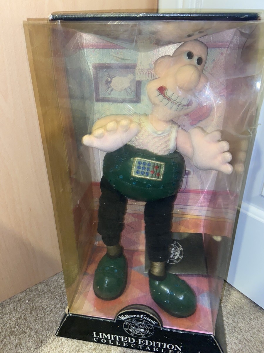 Wallace & Gromit Limited Edition Collections Wallace Wrong