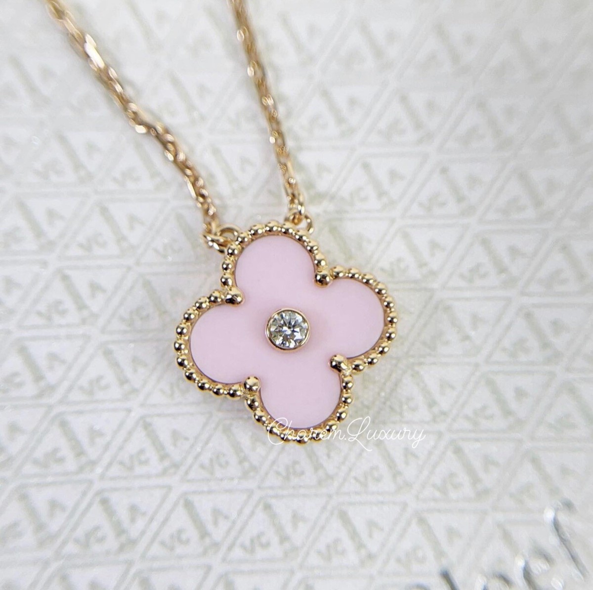 🍀 Van cleef arpels VCA 2015 Holiday 18K Rose Gold Diamond Pink