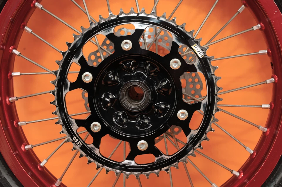 2010 04-13 CRF250R CRF250 RED Front Rear Wheel Set Hub Rims Spoke Tire Center - Imagem 4 de 4