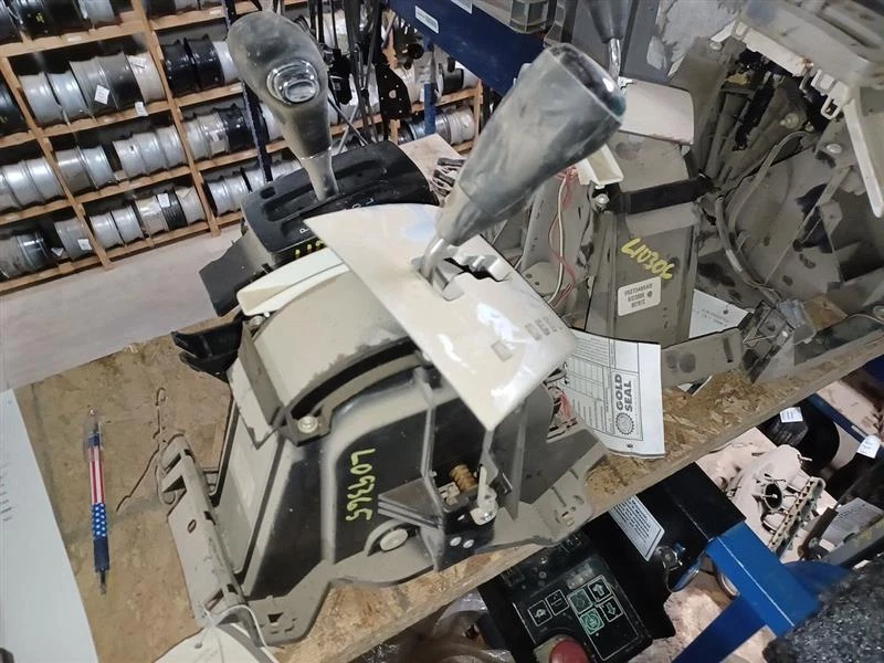 Conjunto de cambio de transmisión Dodge Caliber 2007 1052276 Foto 2 de 4