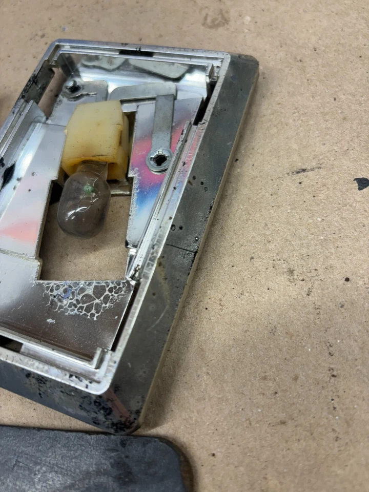 1979-93 MUSTANG CAPRI RANGER F150 DOME INTERIOR COURTESY LIGHT CHROME BASE LENS Foto 3 de 4