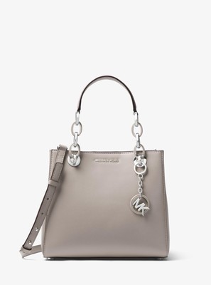 saddle handbag
