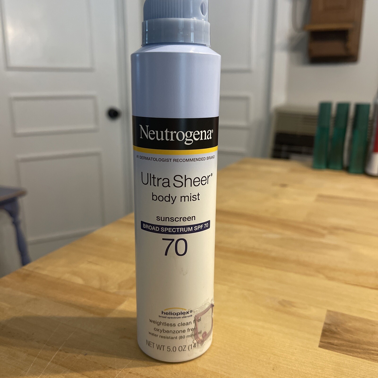 neutrogena ultra sheer lightweight sunscreen spray spf 70