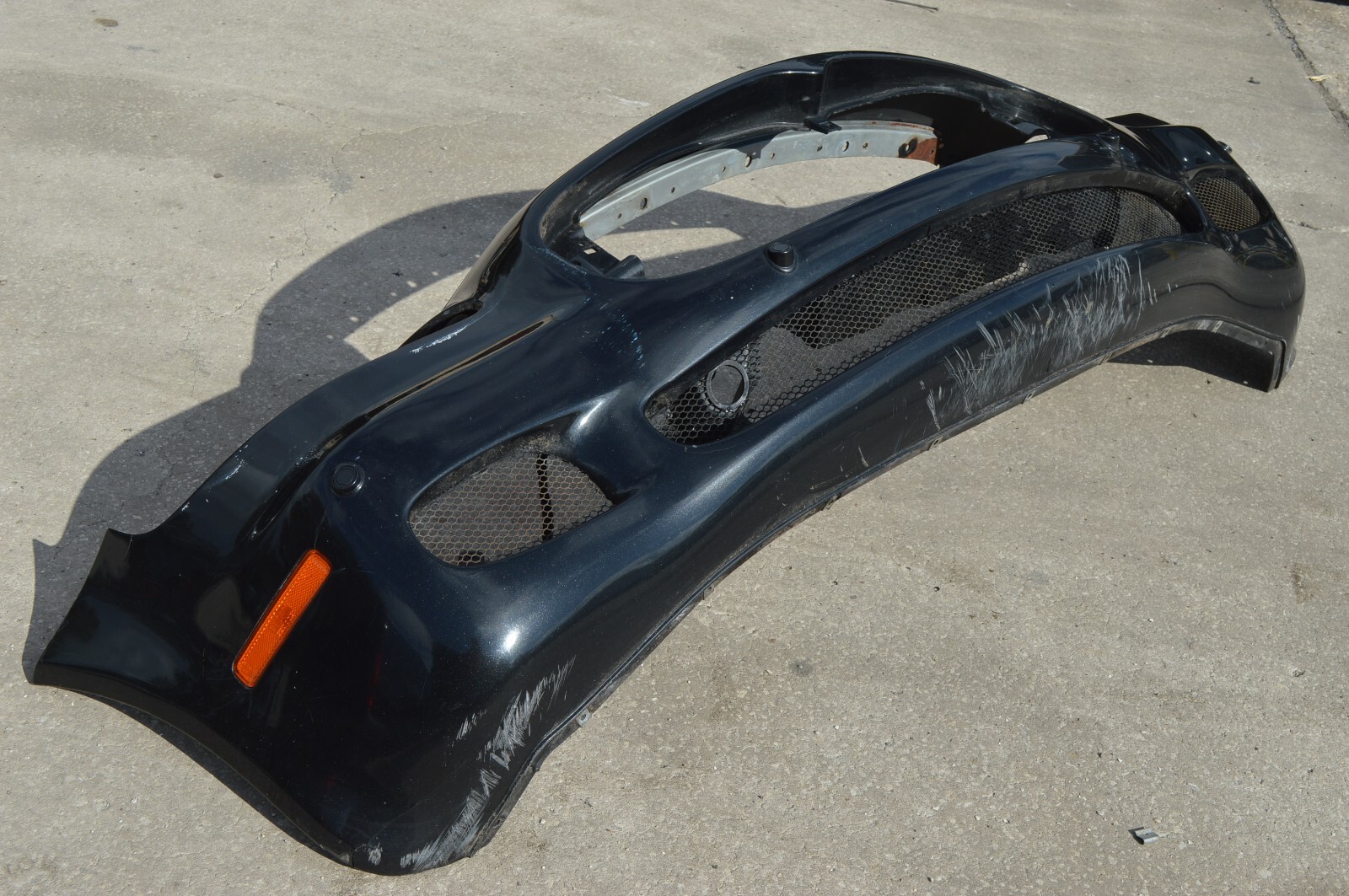 2007 M139 MASERATI QUATTROPORTE FRONT BUMPER COVER ASSEMBLY BLACK