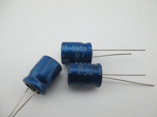 Конденсатор 47uf 50v
