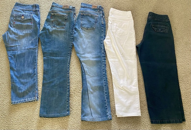 Women’s Jeans- 5 Piece Lot- Size 8,6, Slim &2