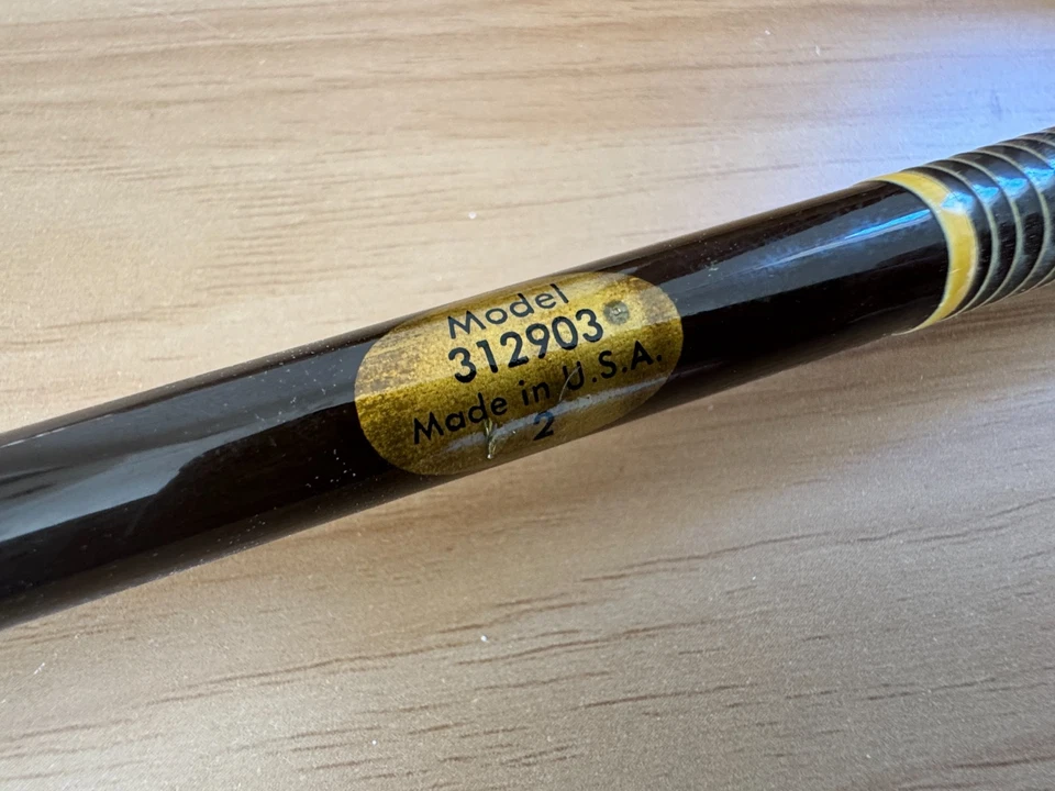 Vara de pesca vintage Browning Silaflex fibra de vidro 5'6" 2 peças em estojo rígido - Imagem 4 de 4