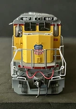 Atlas Master Series Gold Dash 8‑40B – UP #1847 – HO “Quantum” DCC & Sound - Rare