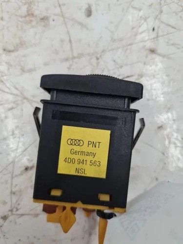 AUDI A4 Avant 8ED, B7 Nebelscheinwerferschalter 4D0941563 1.90 Diesel 33289049