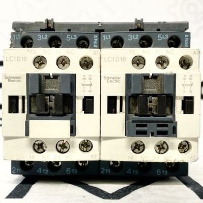 Schneider LC2D18B7 Reversing Contactor 18A 24V Coil 3 Pole 