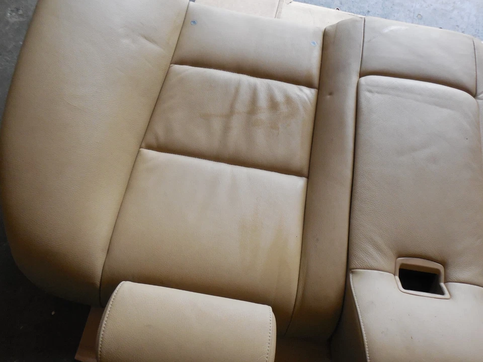 04-10 BMW E60 525xi 530xi Sedan Rear Upper Seat Cushion Bench W/ Armrest - Image 4 of 4