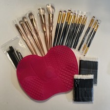 Silicone Makeup Brush Cleaner Pad, Wash Scrub...