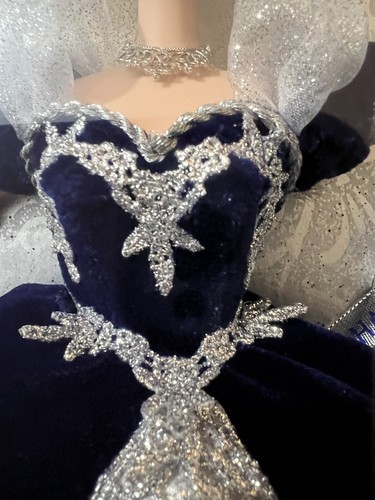 Millennium Special Edition Princess Barbie - 074299241543 - 1999 Mattel - Picture 8 of 23
