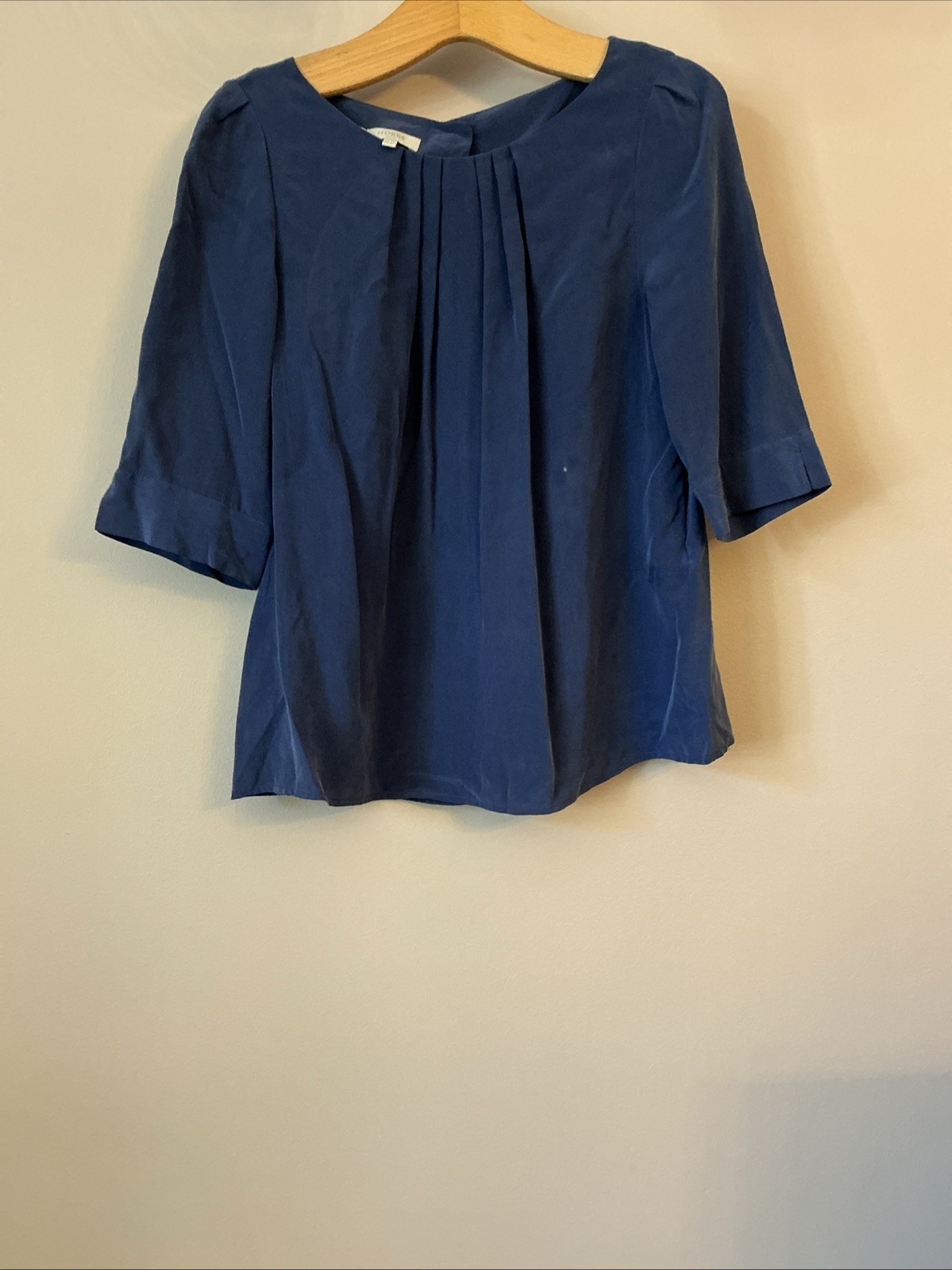 Picture 1 of 4