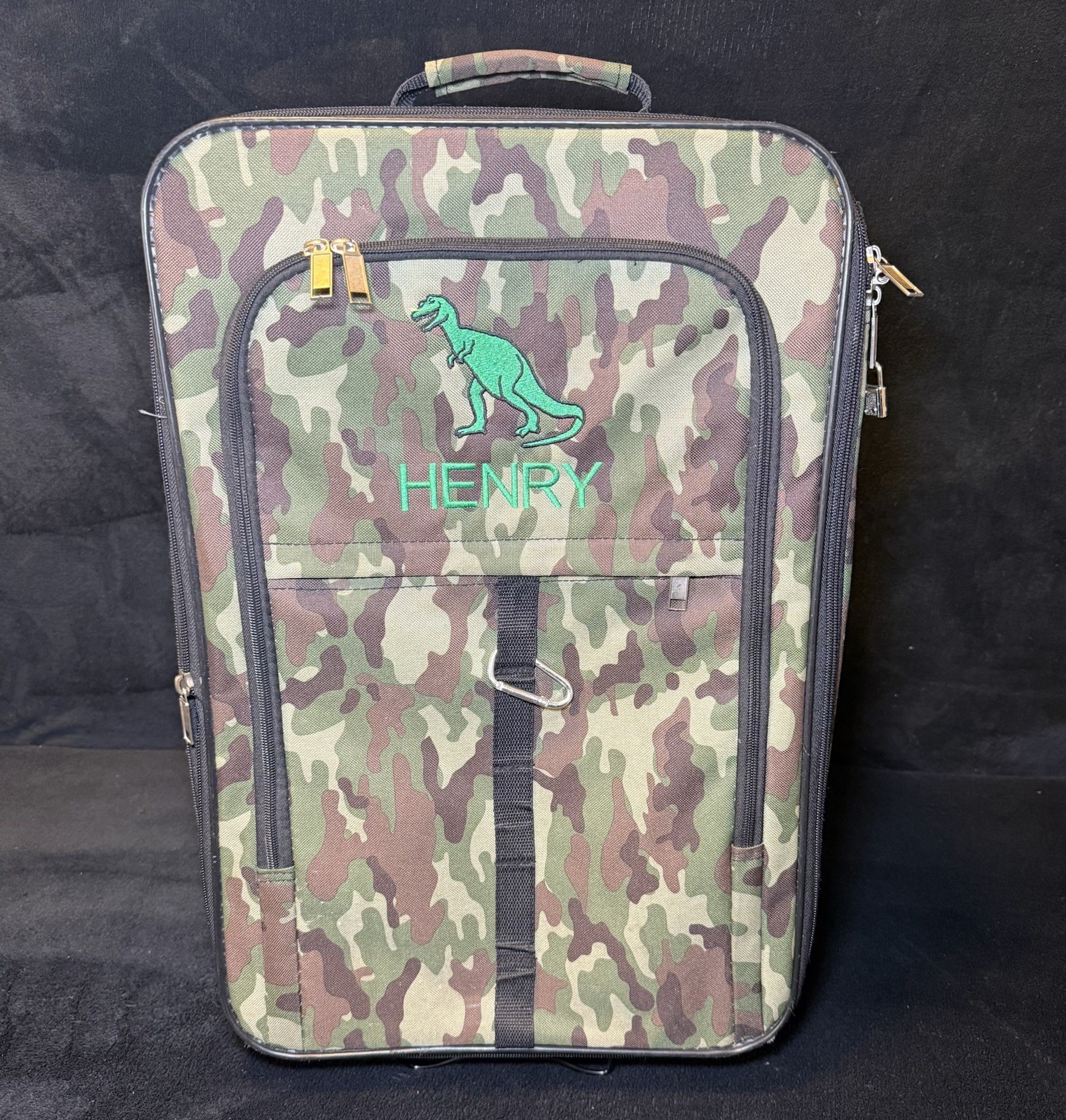 Kids' Rolling Carry-on Suitcase Featuring A Green Camouflage