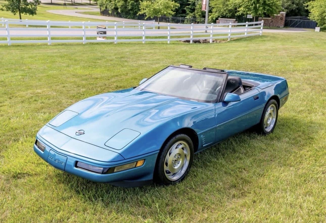 1995 Blue Chevrolet Corvette   | C4 Corvette Photo 2