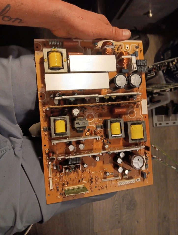 PLACA DE FONTE DE ALIMENTAÇÃO HITACHI MPF7428 PARA 42HDX99 E OUTROS MODELOS M6 - Imagem 3 de 3