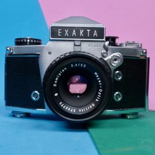 Exakta VX1000 fotocamera reflex pellicola 35 mm, obiettivo Domiplan 2,8/50 mm e messa a fuoco a fascio diviso