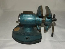 Vintage OXWALL DUAL SWIVEL ROTATING CAST IRON VISE 2-1/2" (Worn suction base)